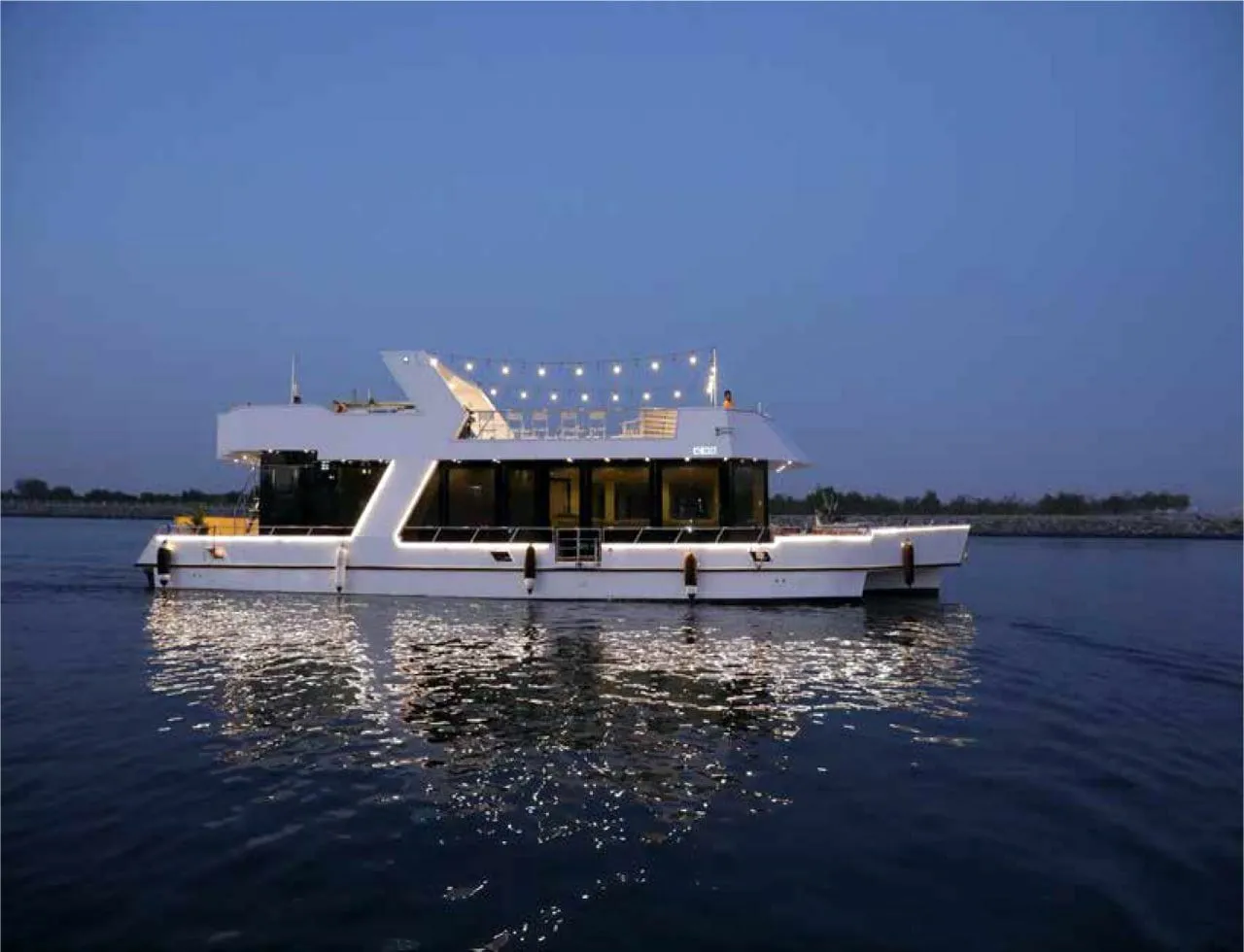 Charter a 20m Motor Yacht Al kous 62 in Abu Dhabi