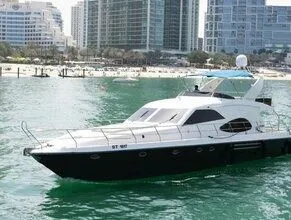 Explore Dubai on a 20.73m Rental Boat