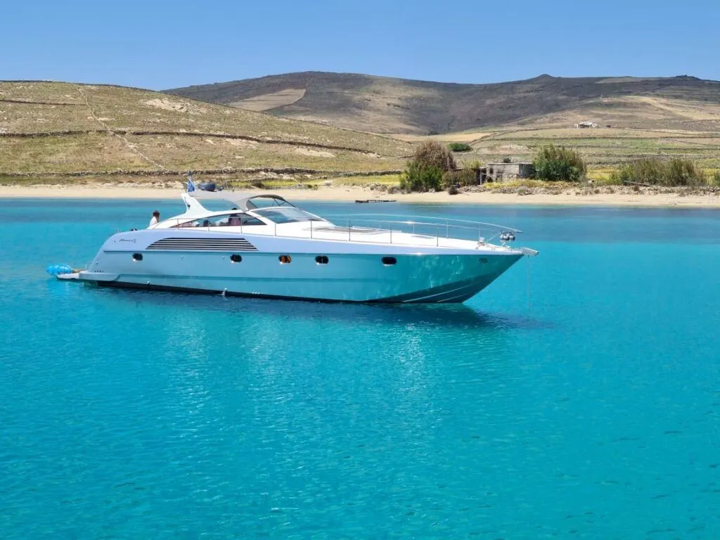 Rent a 15.25m 2 Cabin Motor Yacht in Mykonos City