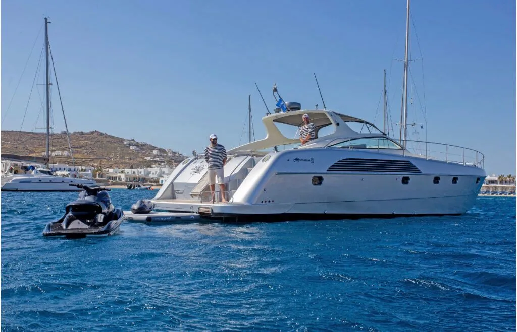 Rent a 15.25m 2 Cabin Motor Yacht in Mykonos City