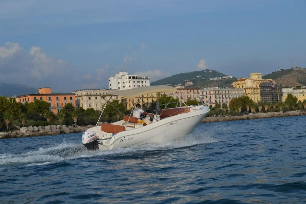 Rent a 6.35m Allegra 21 Open in Salerno