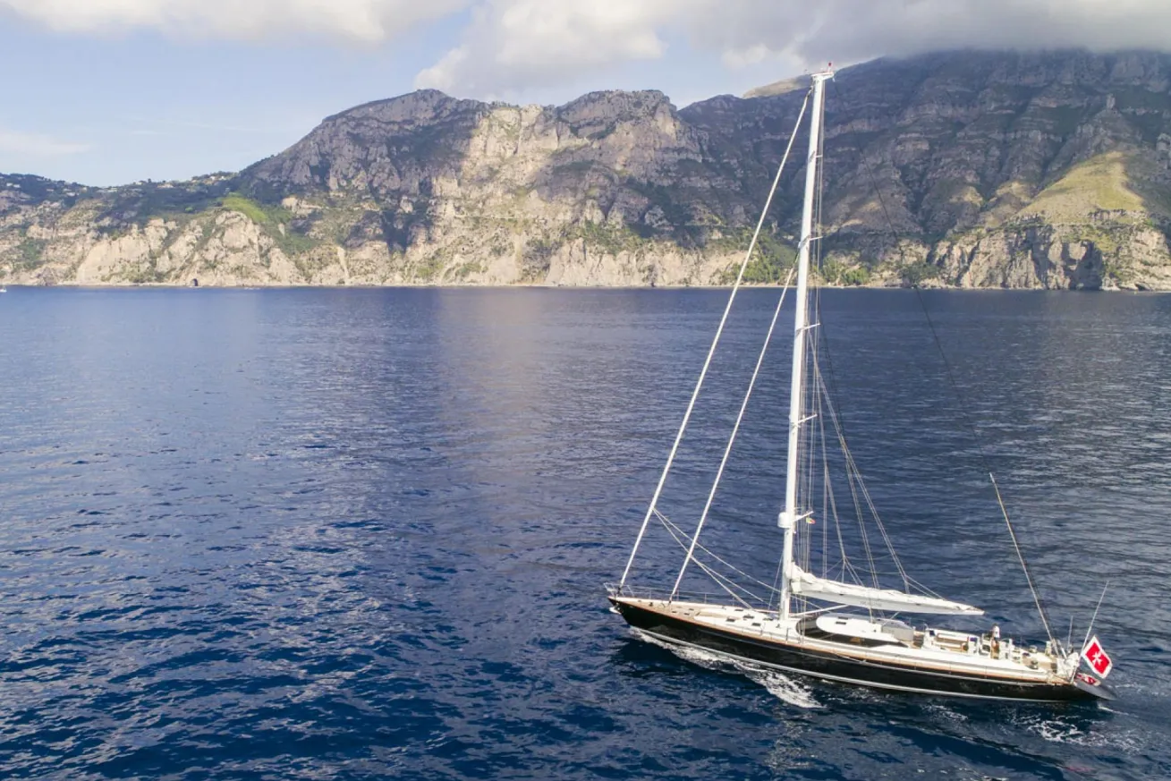 Charter a 33.62m Sailing Yacht in Uturoa