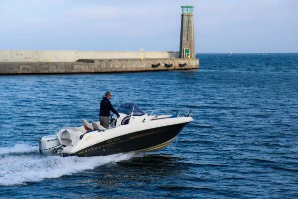 Explore Gdynia on a 5.58m Rental AM 555