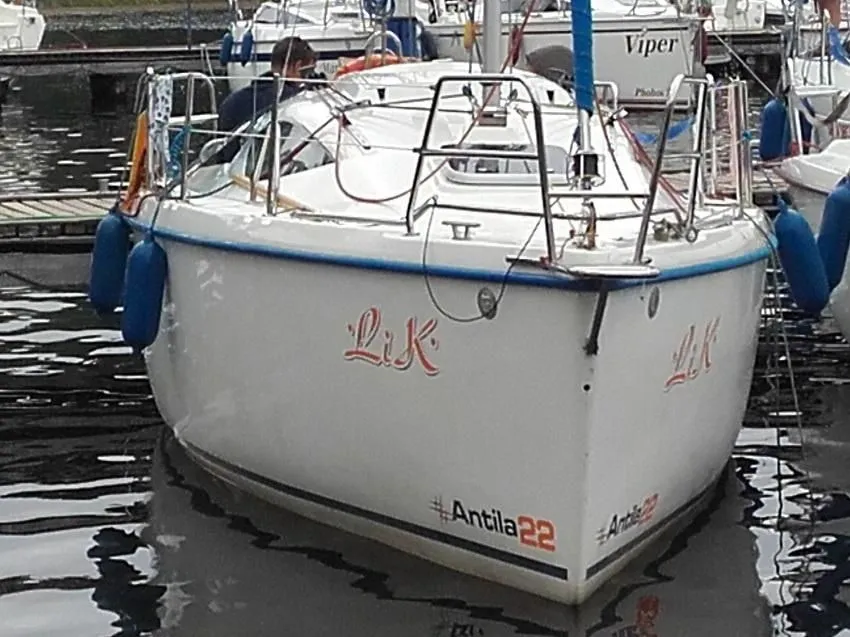 Lik Charter Boat