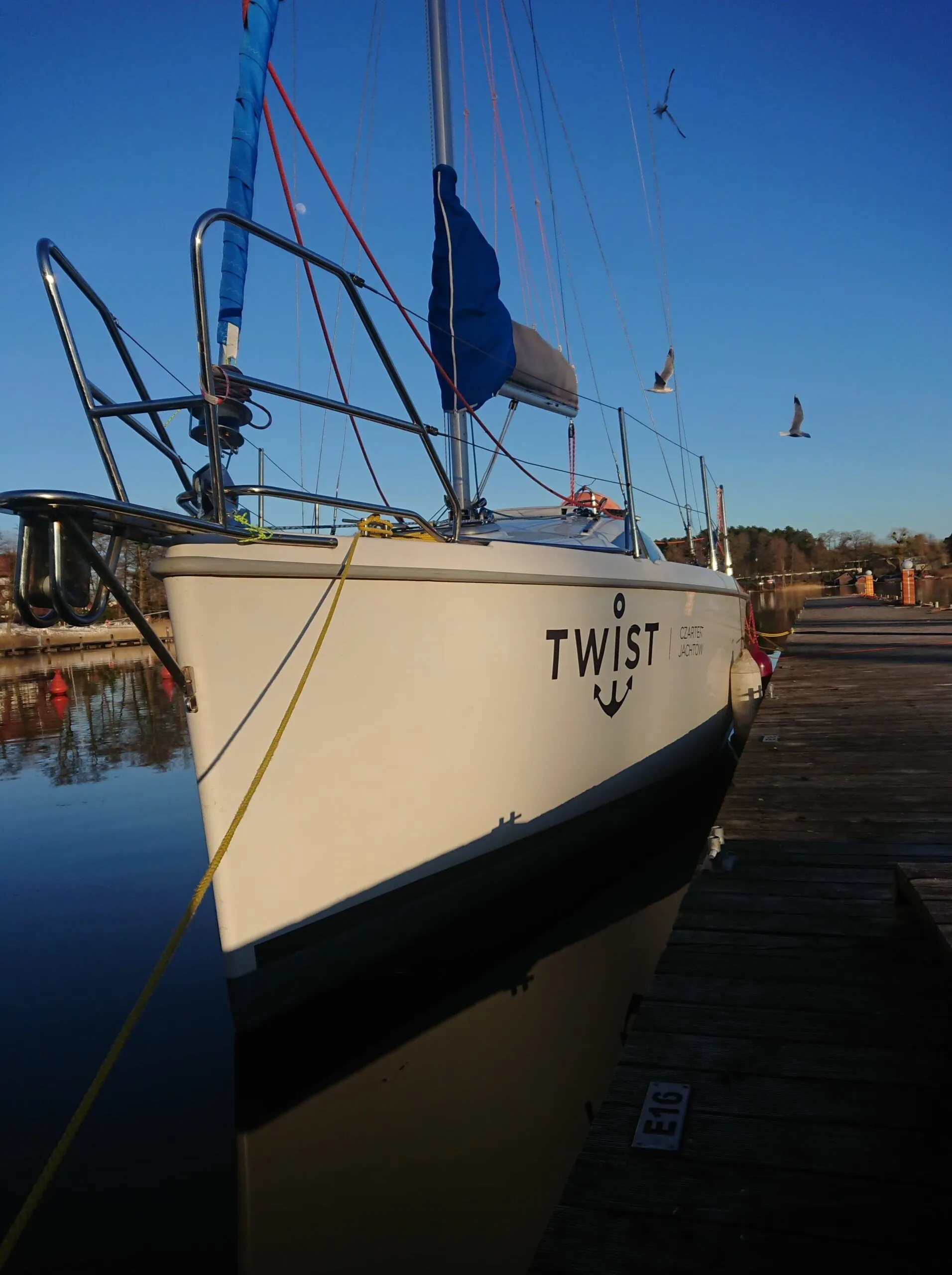Explore Rydzewo on a 7.18m Rental Sailing Yacht Antila 24