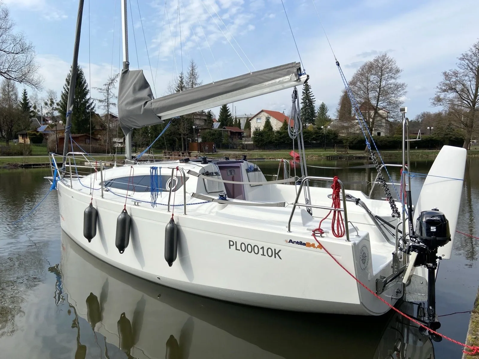 Szamanka Charter Boat