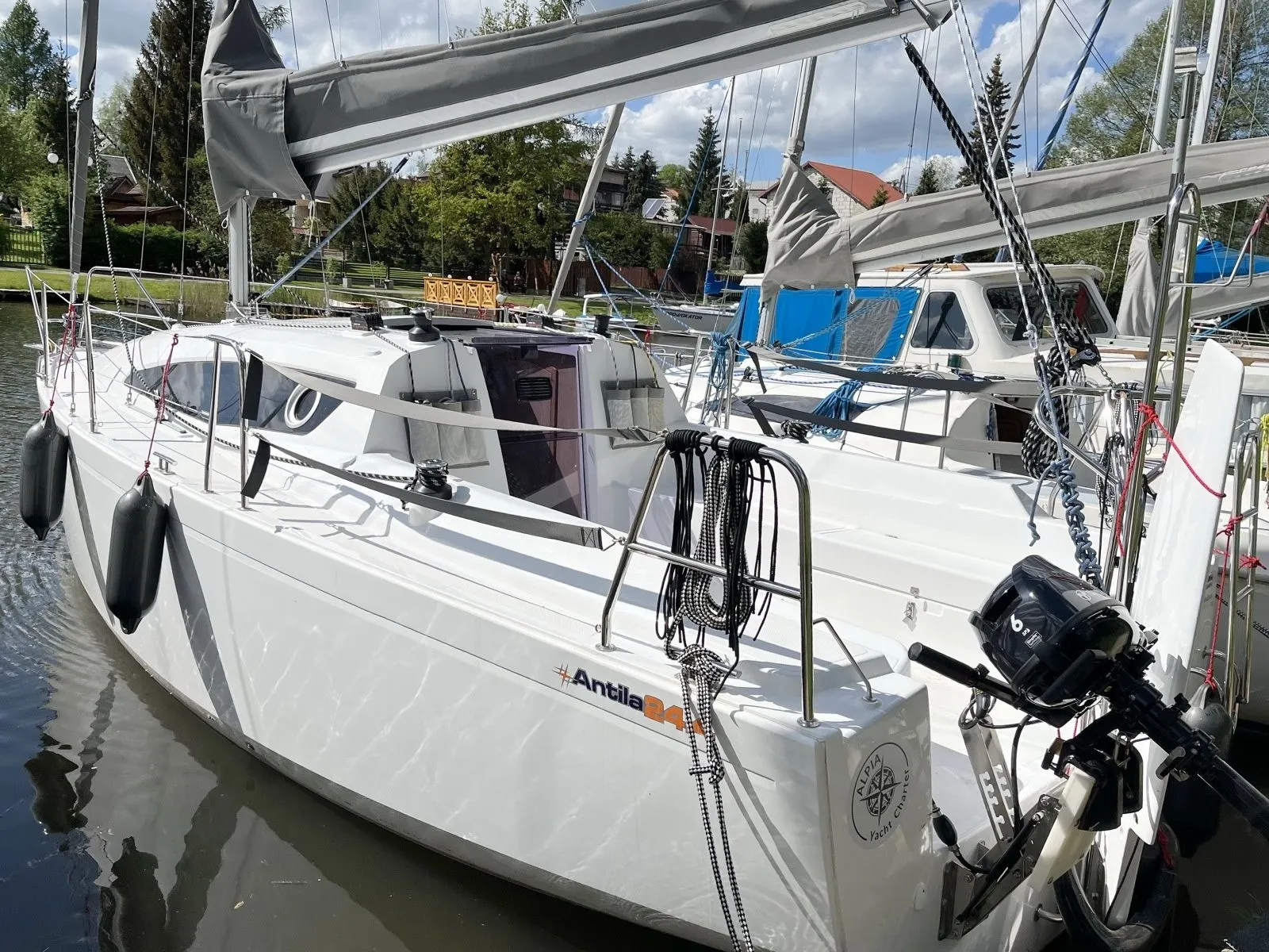 Wiedzma Charter Boat