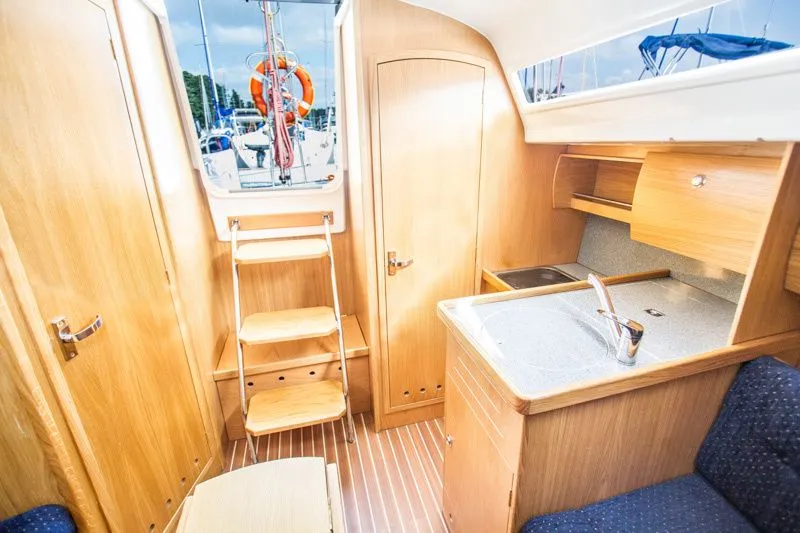 Bravo 3 Charter Boat - 5