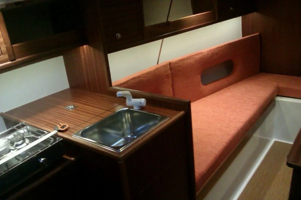 Rent a 8.85m Antila 27 in Ruciane-Nida