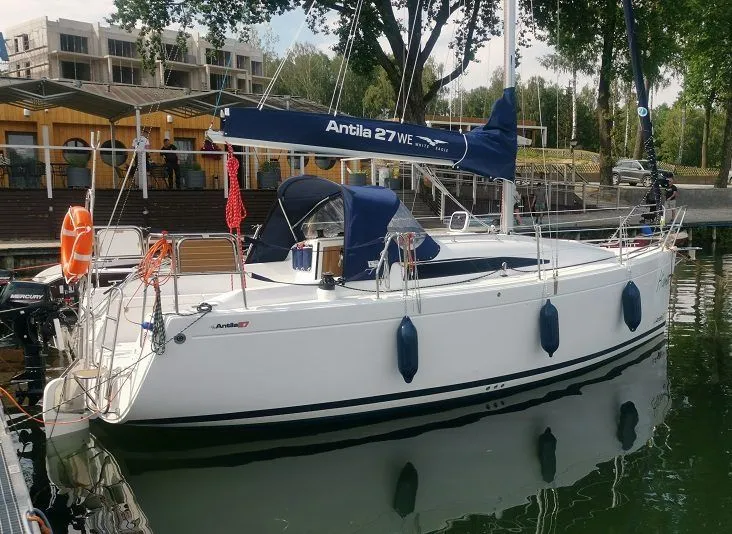 Hiuma Kiralık Teknesi