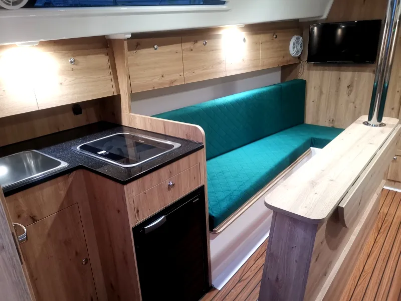 Marmolada Charter Boat - 4