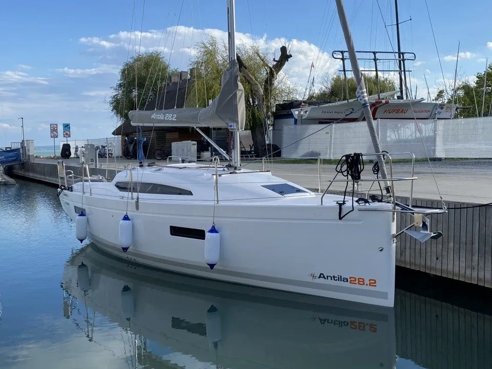 Fawor 3 Charter Boat - 4