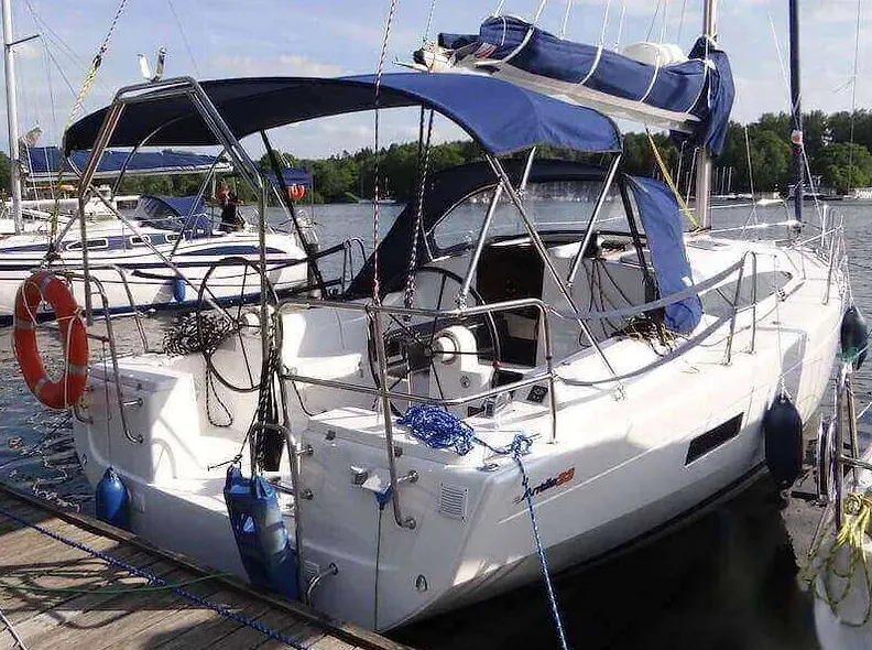 No Name Charter Boat - 4