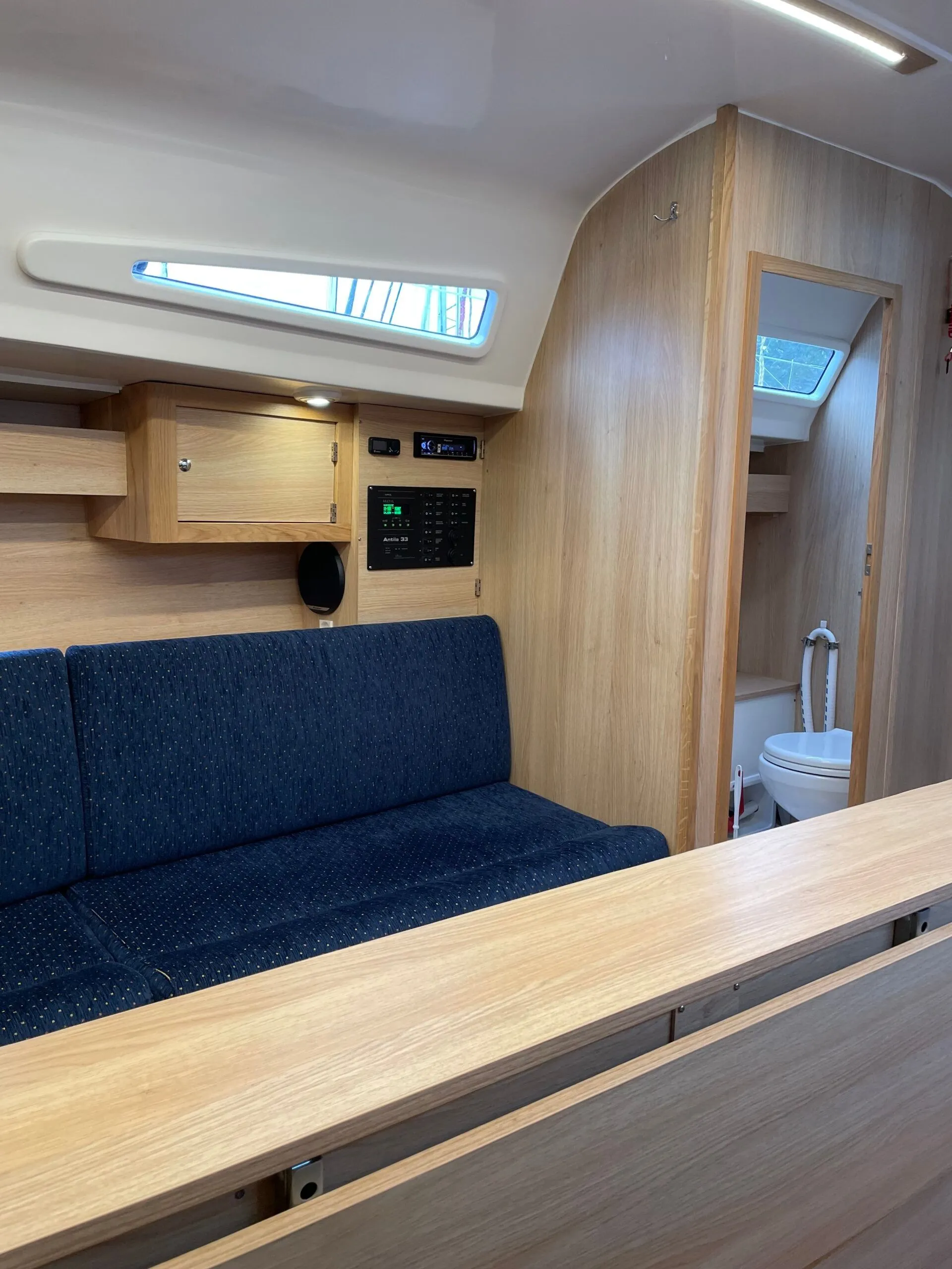 Anieczka Charter Boat - 5