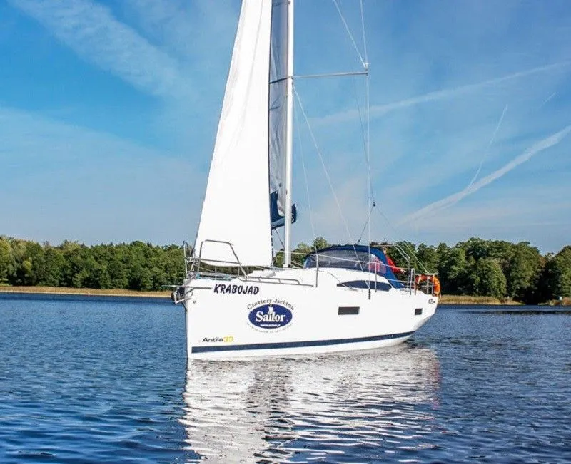 9.6m Piekna Gora Sailing Yacht Antila 33 Hire