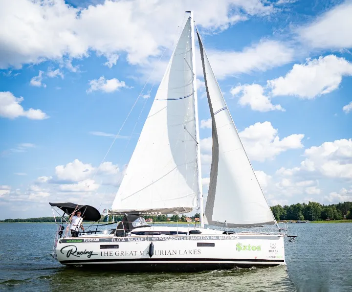 Sztoz Charter Boat - 4