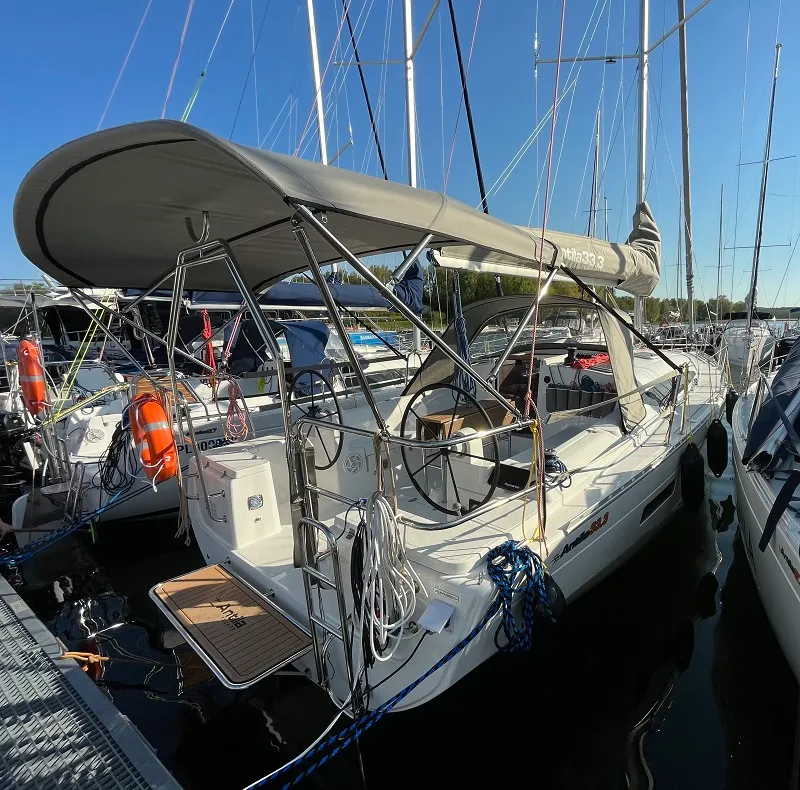 Infinitum Charter Boat - 3