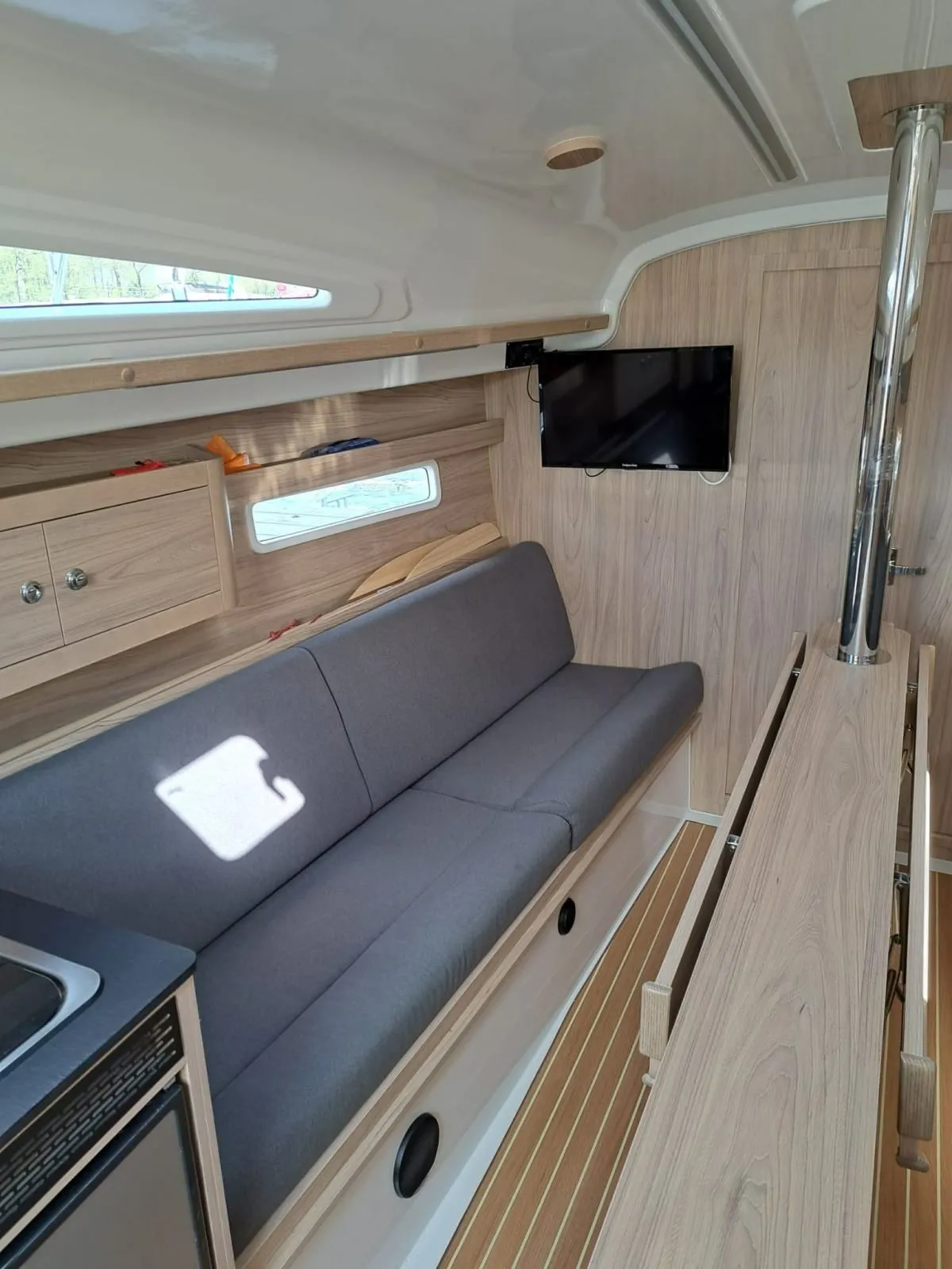 Vento Charter Boat - 5