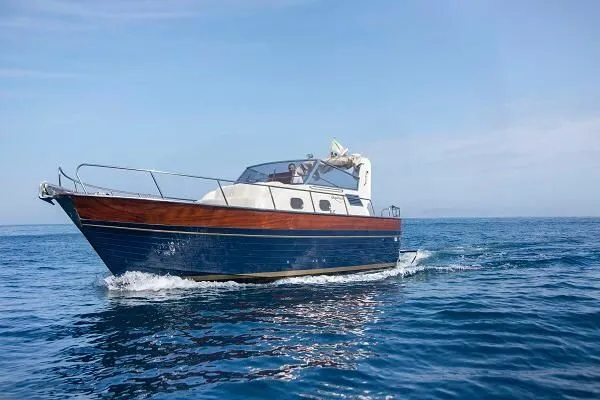 Giulia Charterboot - 4