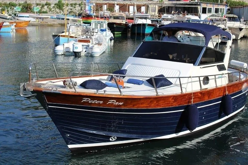 10m Sorrento 2 Cabin Motor Yacht Hire