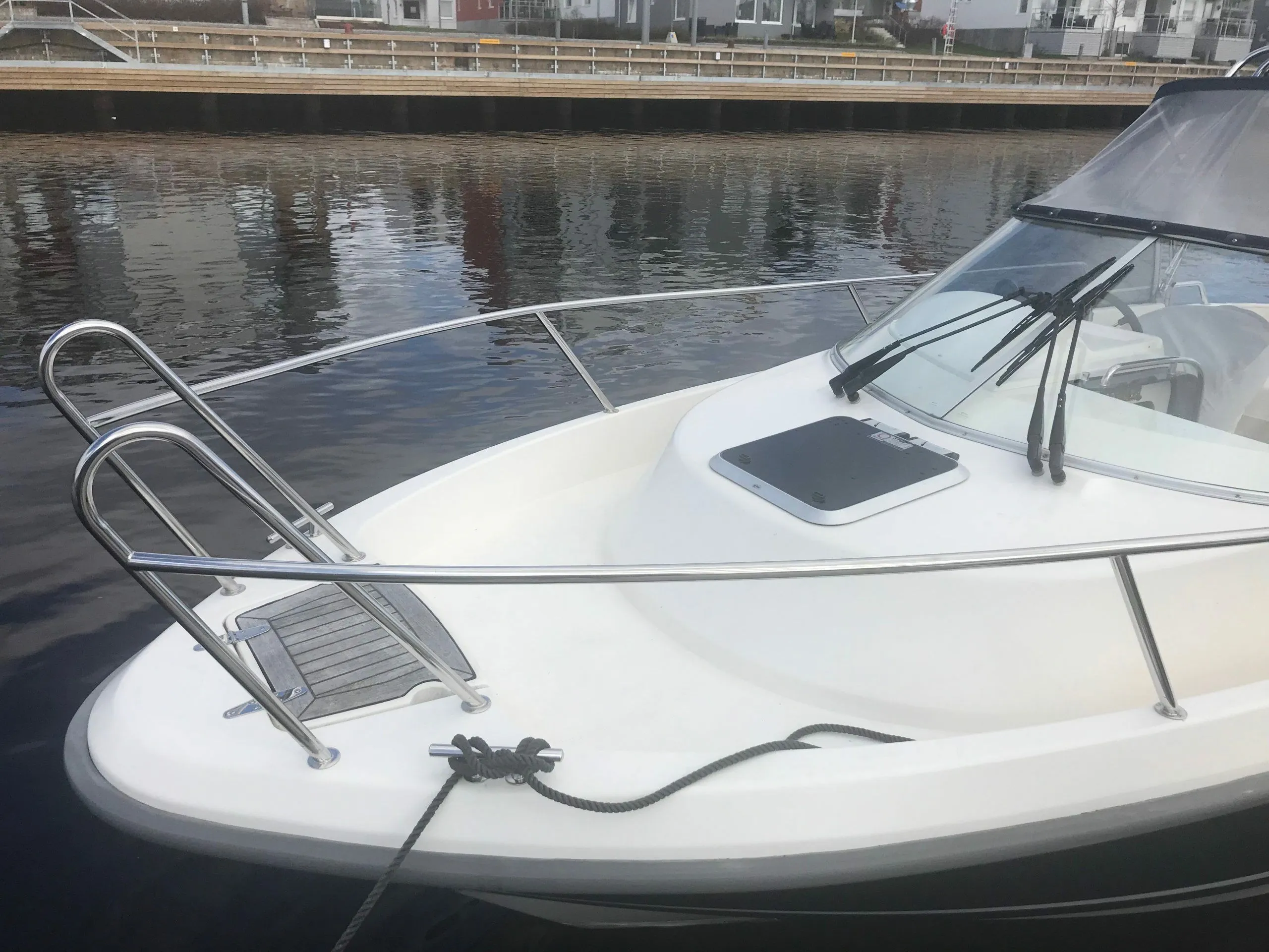 Stockholm 6.4m Motorlu Tekne Kiralık