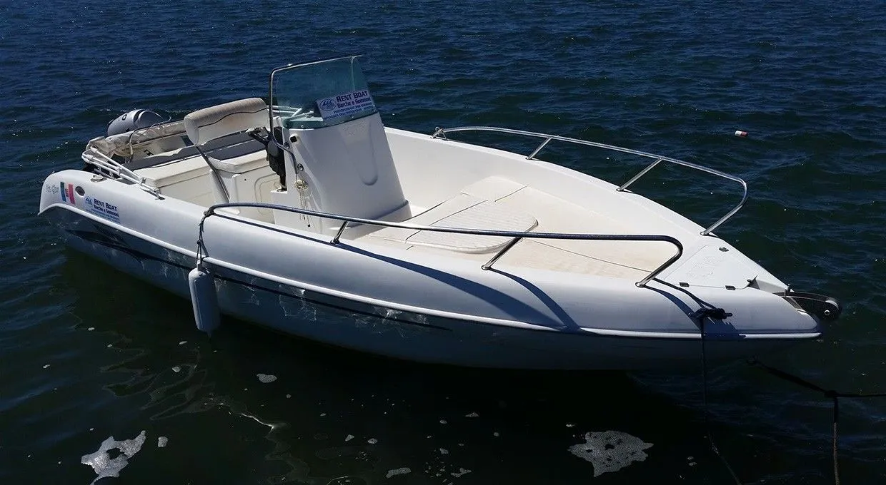 5.6m Portoferraio Aquamar 5.2 Hire