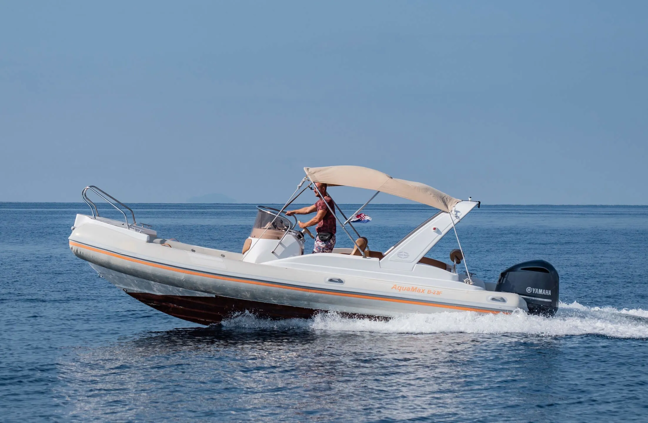 Rent a 7m Motor Boat Aquamax 23 in Hvar