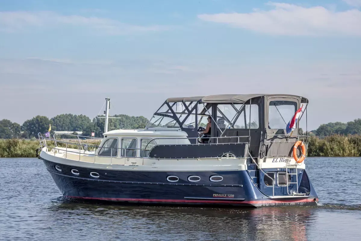 Explore Sneek on a 12.65m Rental Motor Yacht