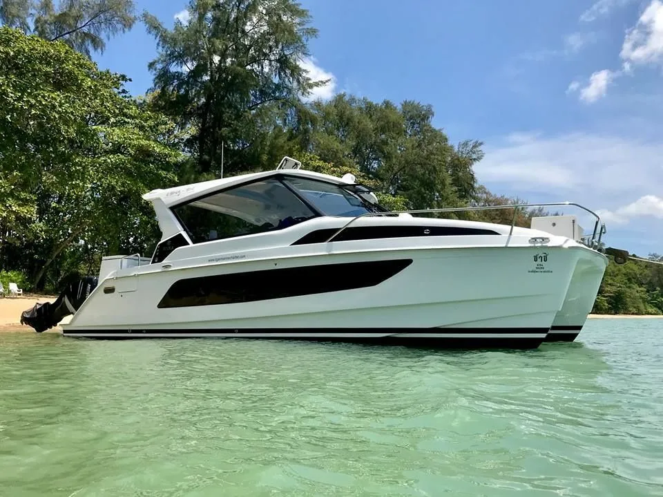 Rent a 10.96m Boat in Chang Wat Phuket