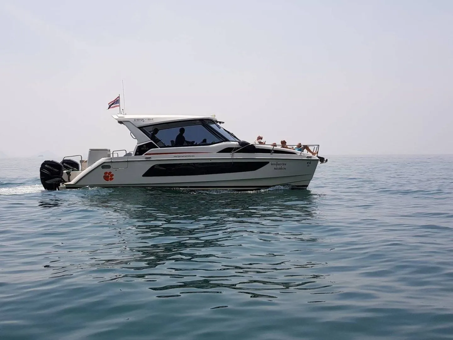 Sha Shi Charter Boat