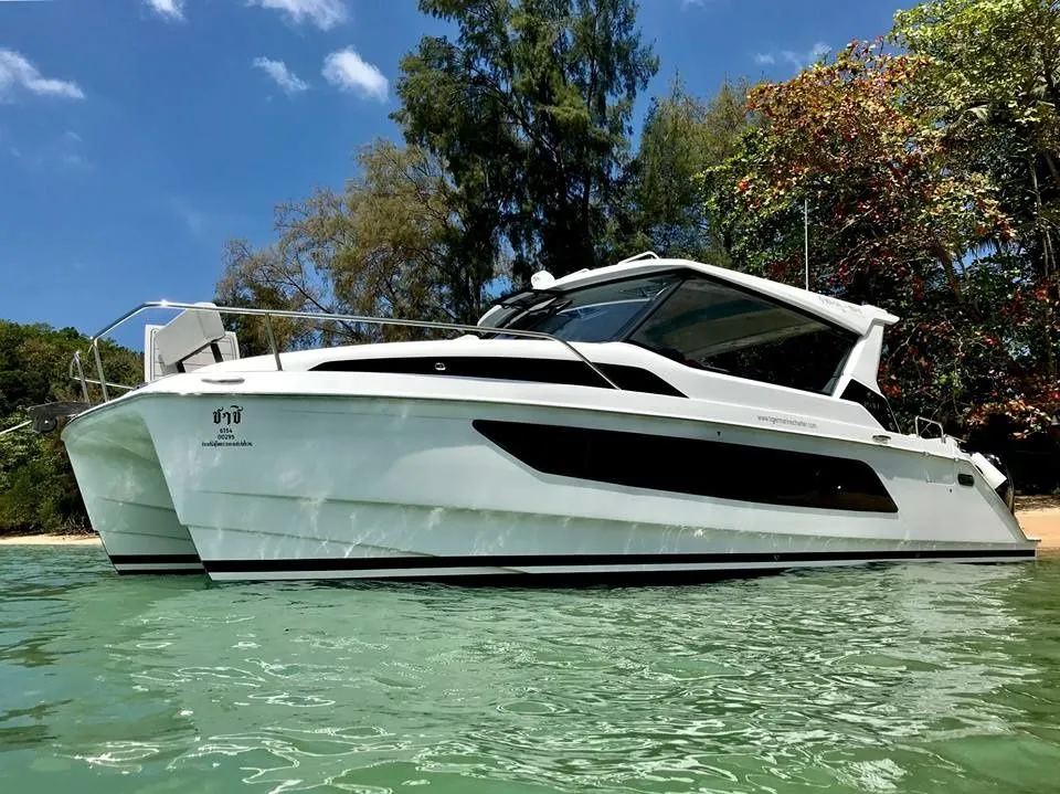 Sha Shi Charter Boat