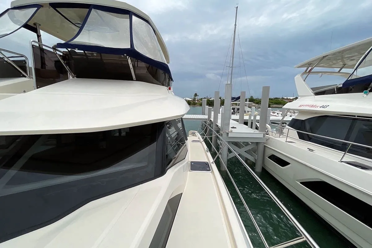 Charter a 13.7m Power Catamaran in Marsh Harbour