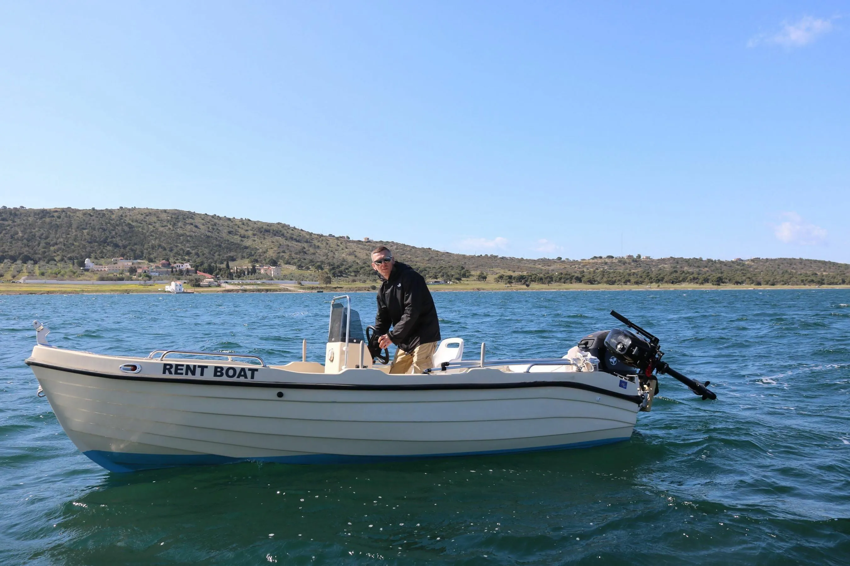 Charter a 4.5m Motor Boat Argo Hellas 450 in Vlychada