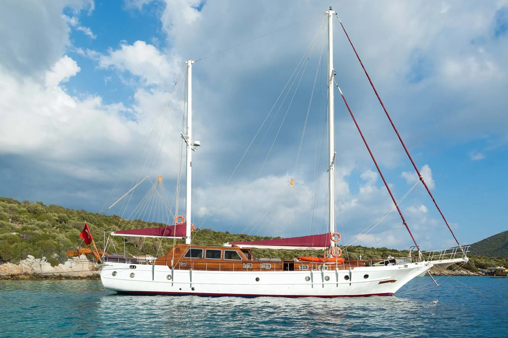 Primadonna Charter Boat - 3