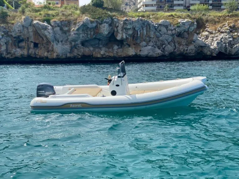 6m Marsala Boat Hire