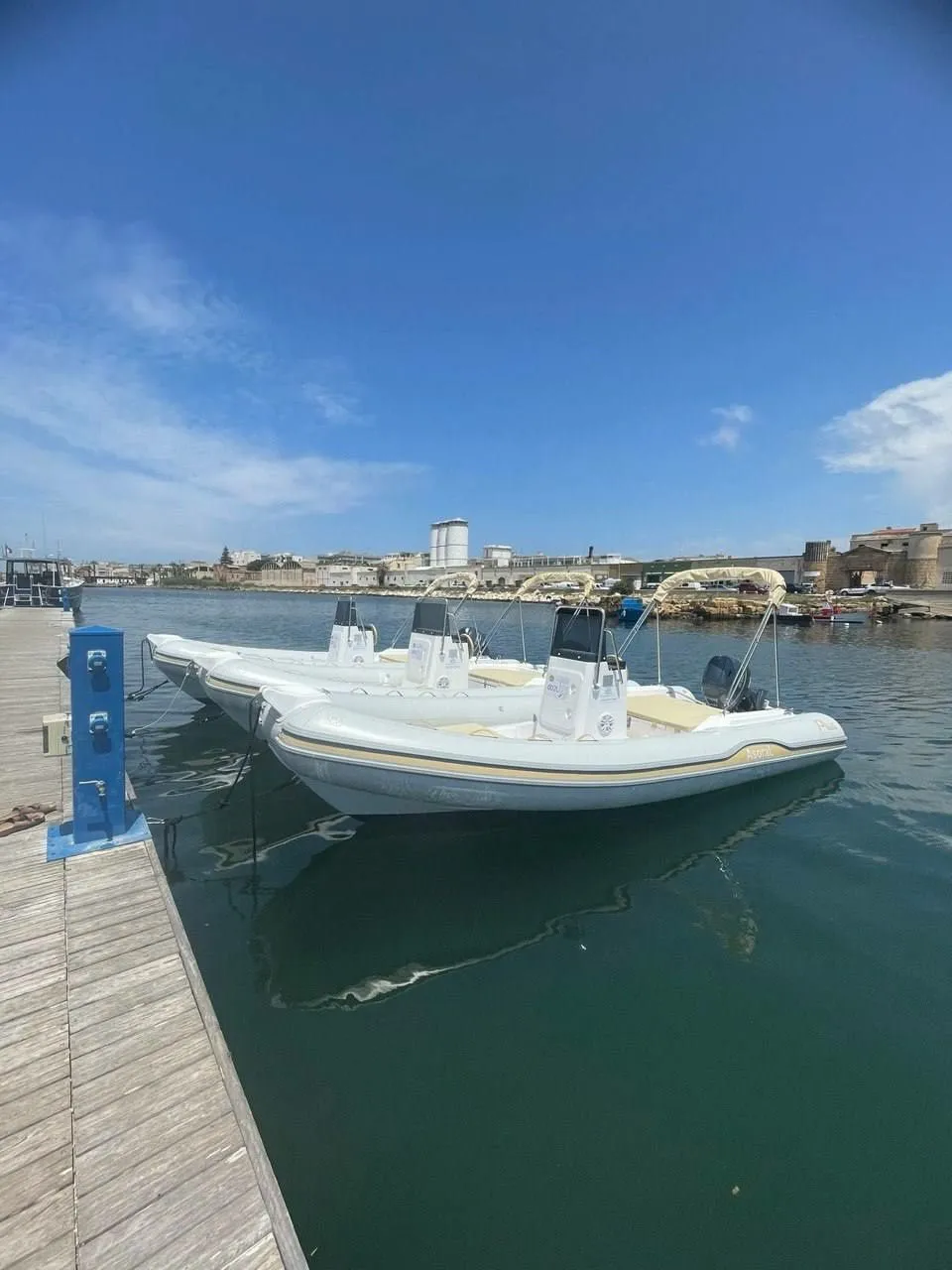 No Name Charter Boat