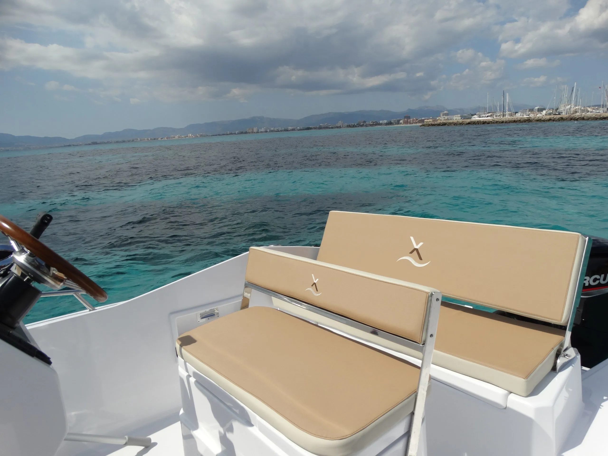 Diwa Charter Boat