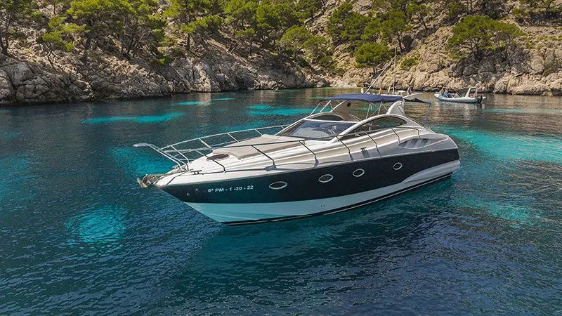 Charter a 12.2m Astondoa 40 Motor Yacht in Alcudia