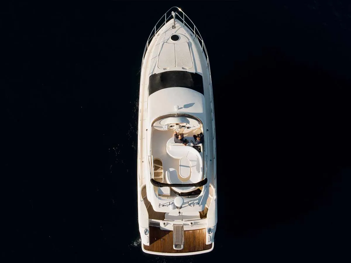 Rent a 14.5m Motor Yacht in Playa de las Americas