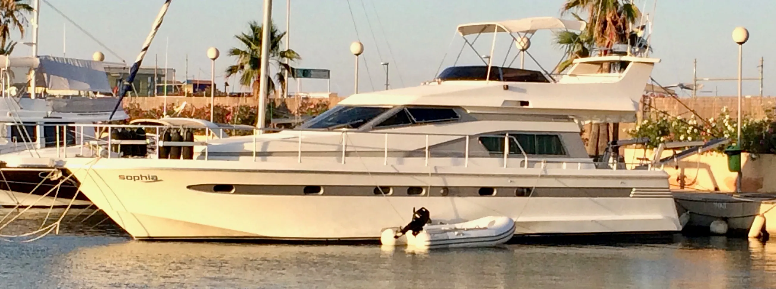 Rent a 16.2m Motor Yacht in Denia