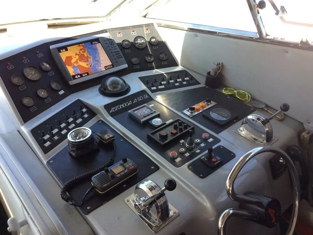 Rent a 16.2m Motor Yacht in Denia