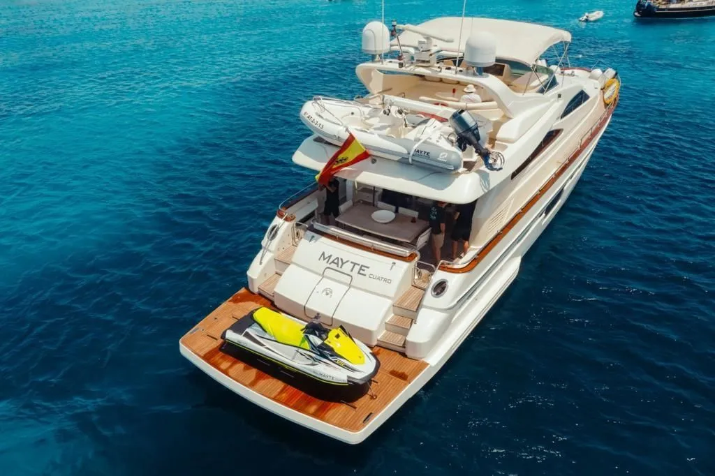 Mayte 4 Charter Boat