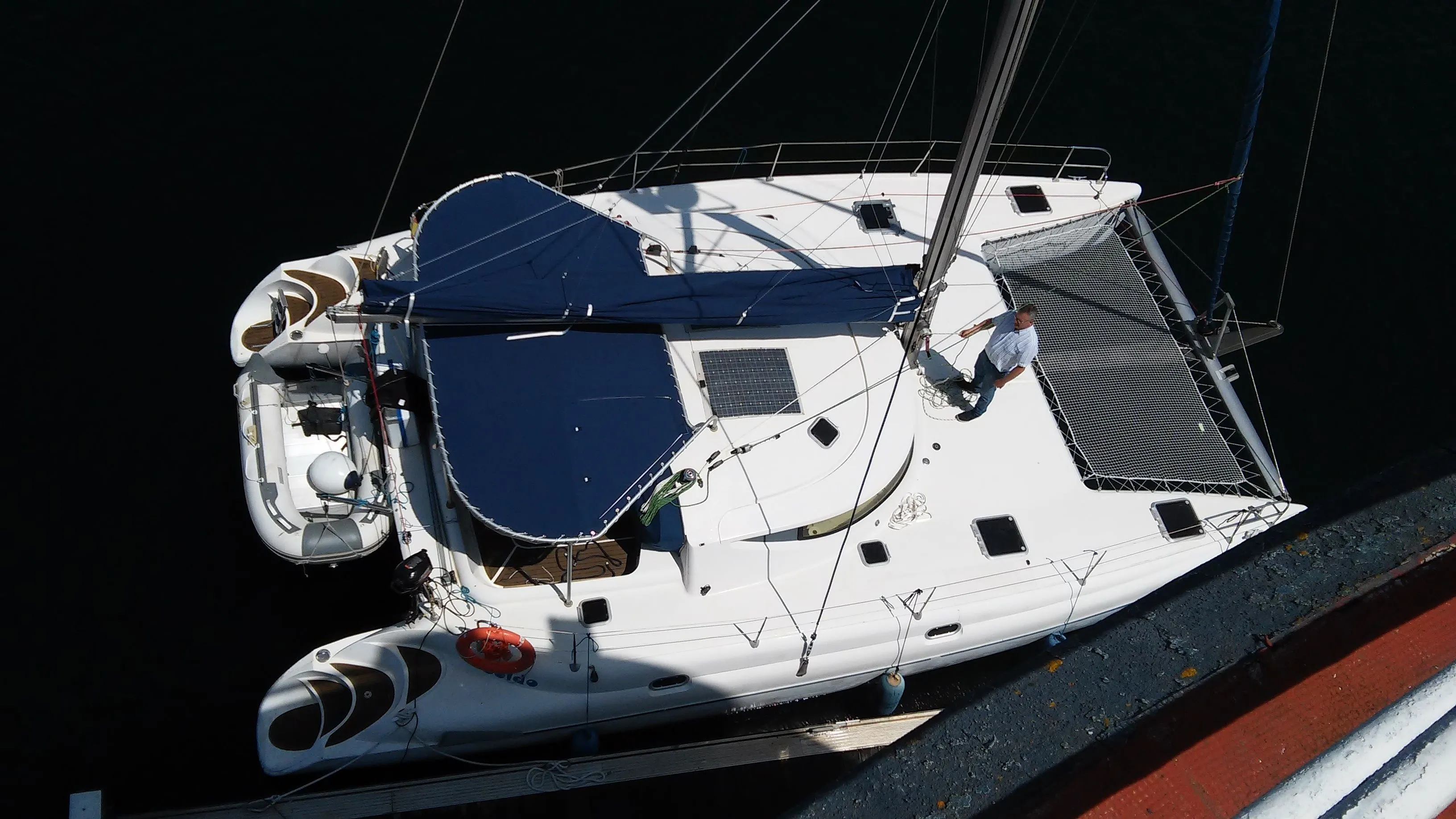 Charter a 11.53m Boat in Vigo