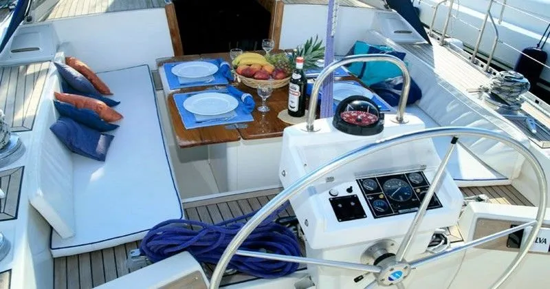 Summer Love Charter Boat - 4