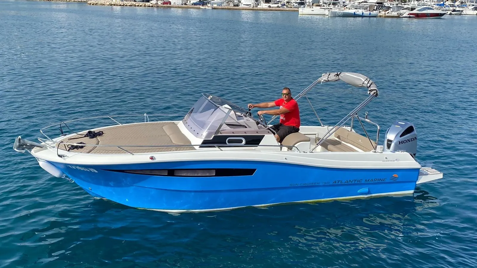 Rent a 7.7m Atlantic 750 Sun Cruiser Motor Boat in Tribunj