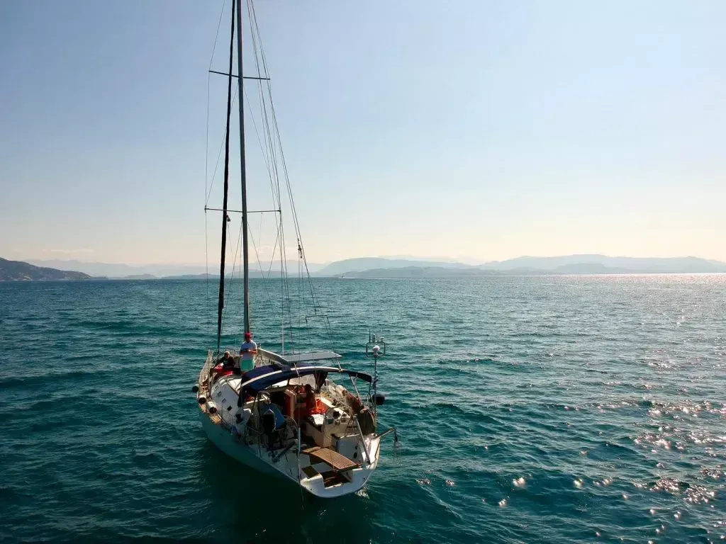 Чартер Amazon - 5