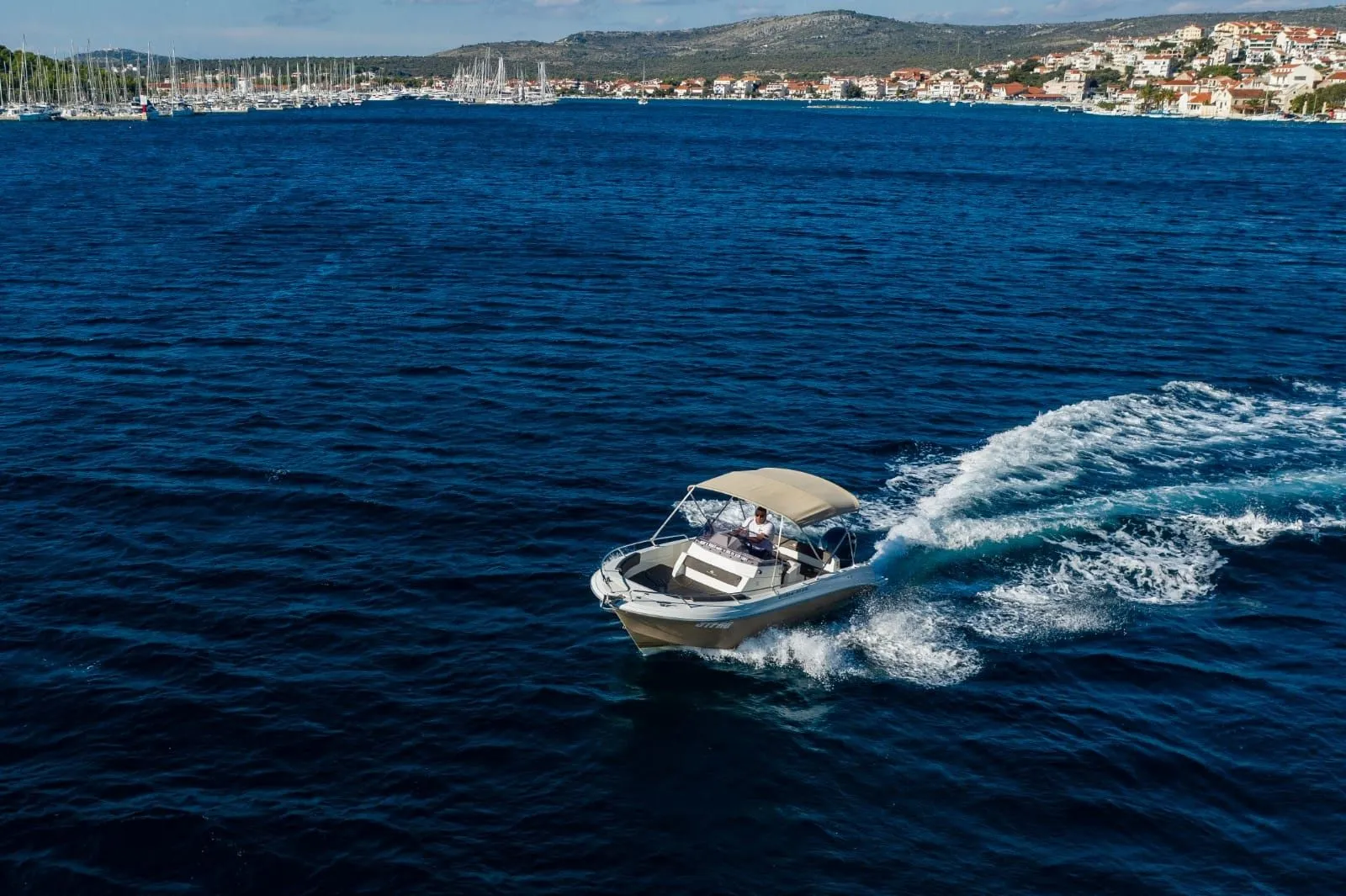 Rent a 6.37m Boat in Rogoznica