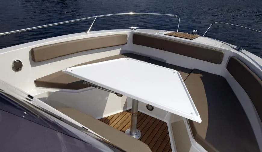 Charter a 7.7m Boat in Makarska