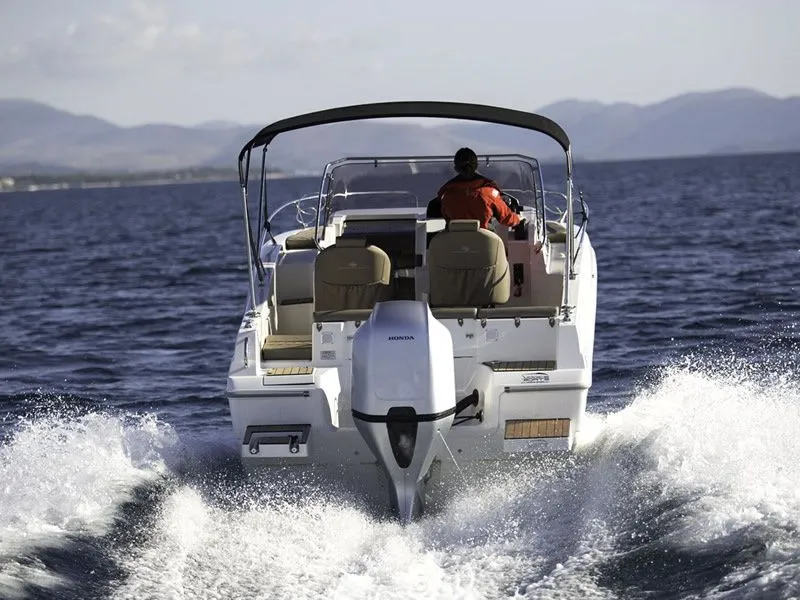 6.9m Zadar Atlantic Marine Suncruiser 690 Hire