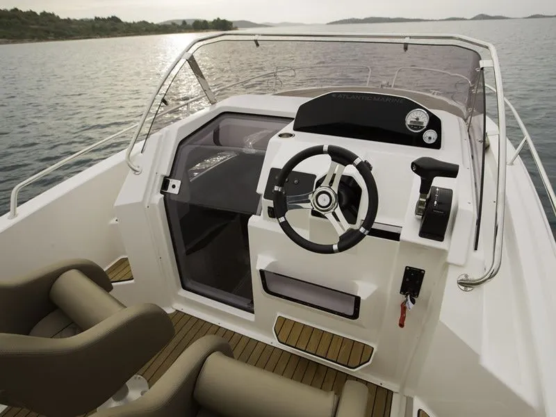 No Name Charter Boat